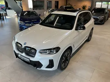 BMW iX3 M Paket