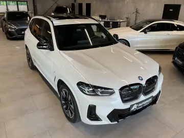 BMW iX3 M Paket