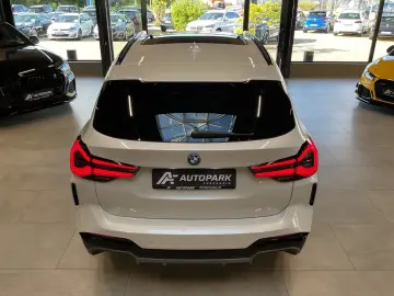 BMW iX3 M Paket
