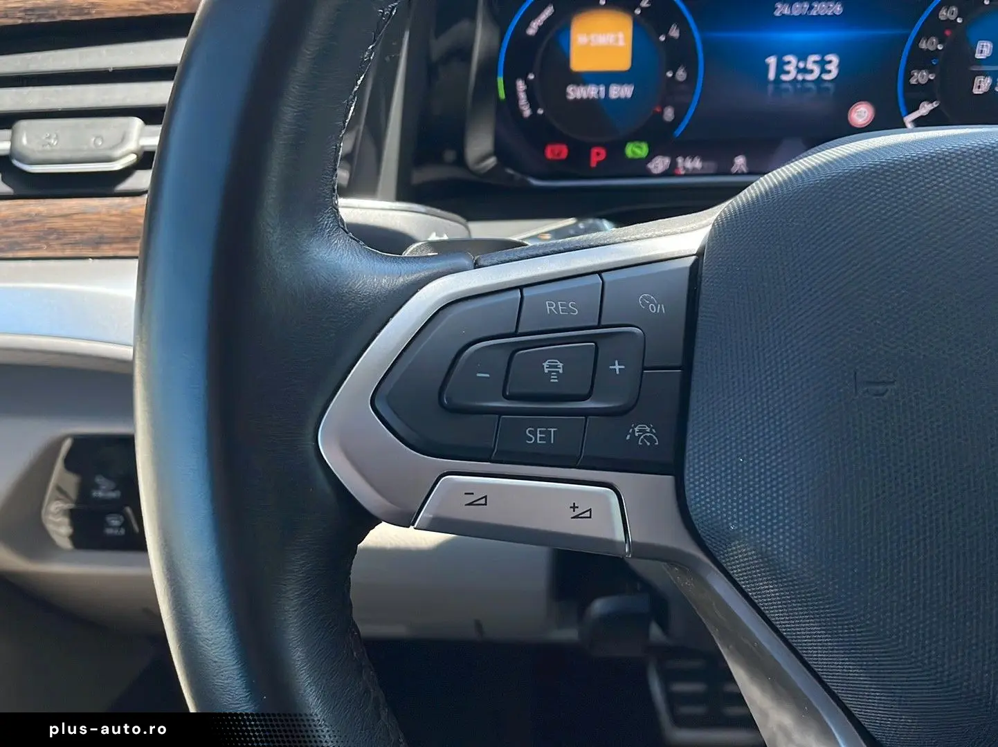 VW Multivan Style eHybrid ACC AHK PANO H&K StHz HuD