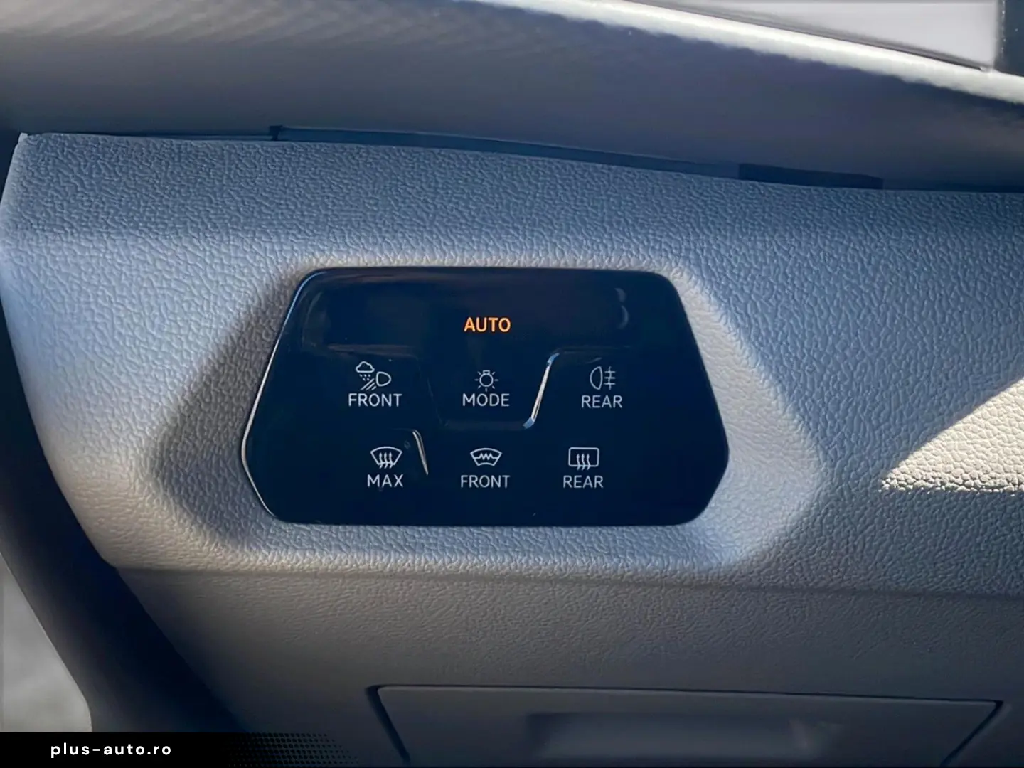 VW Multivan Style eHybrid ACC AHK PANO H&K StHz HuD