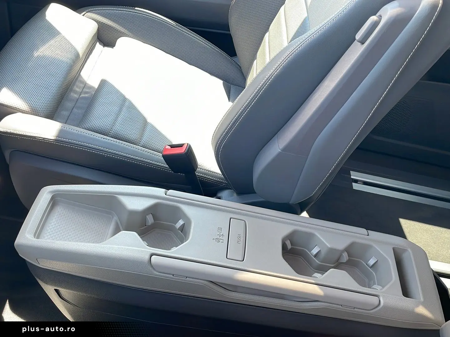 VW Multivan Style eHybrid ACC AHK PANO H&K StHz HuD