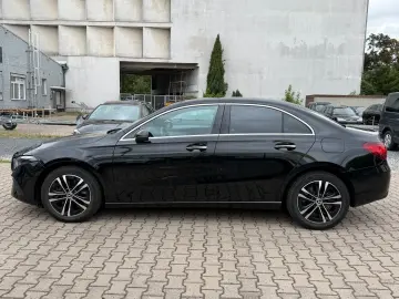 MERCEDES-BENZ A 250 A Limousine A 250 e PANORAMA LED…