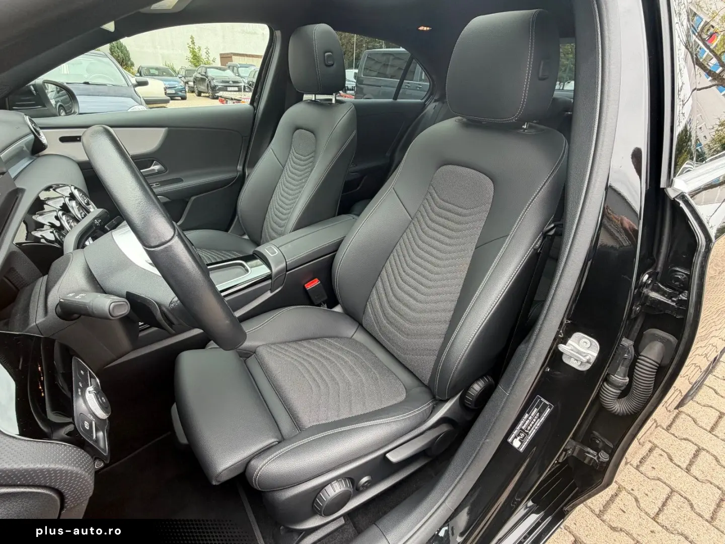 MERCEDES-BENZ A 250 A Limousine A 250 e PANORAMA LED&hellip;