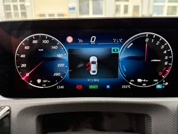 MERCEDES-BENZ A 250 A Limousine A 250 e PANORAMA LED…
