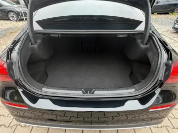 MERCEDES-BENZ A 250 A Limousine A 250 e PANORAMA LED…