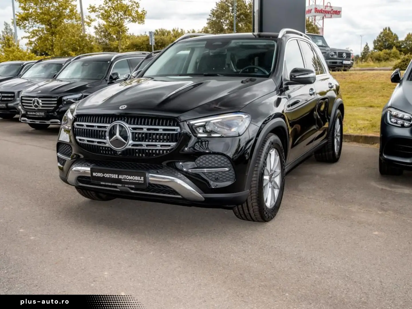 MERCEDES-BENZ GLE 350 de 4M AHK PANO BURMESTER 360