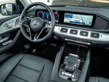 MERCEDES-BENZ GLE 350 de 4M AHK PANO BURMESTER 360