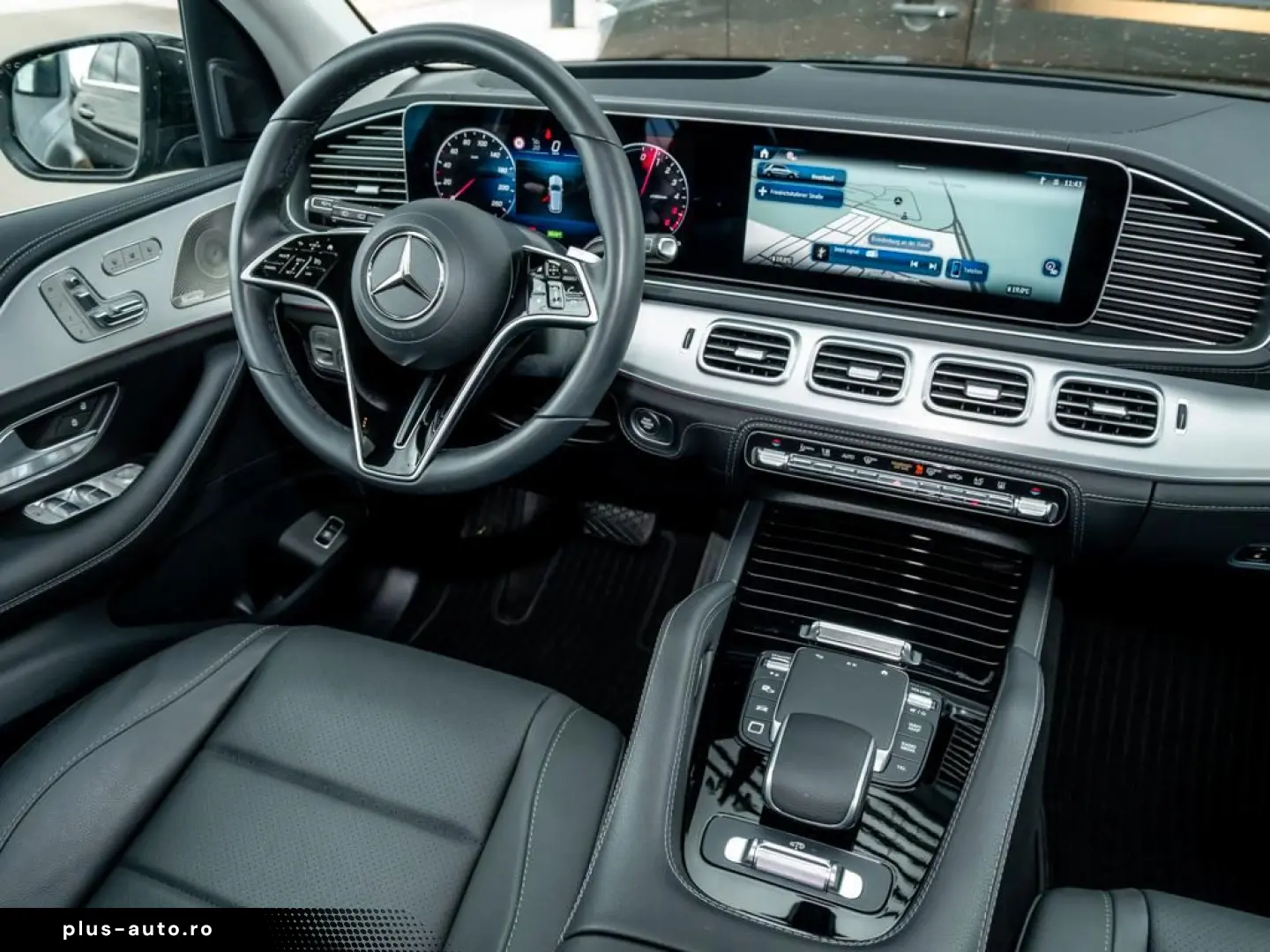 MERCEDES-BENZ GLE 350 de 4M AHK PANO BURMESTER 360