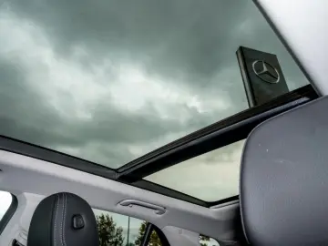 MERCEDES-BENZ GLE 350 de 4M AHK PANO BURMESTER 360