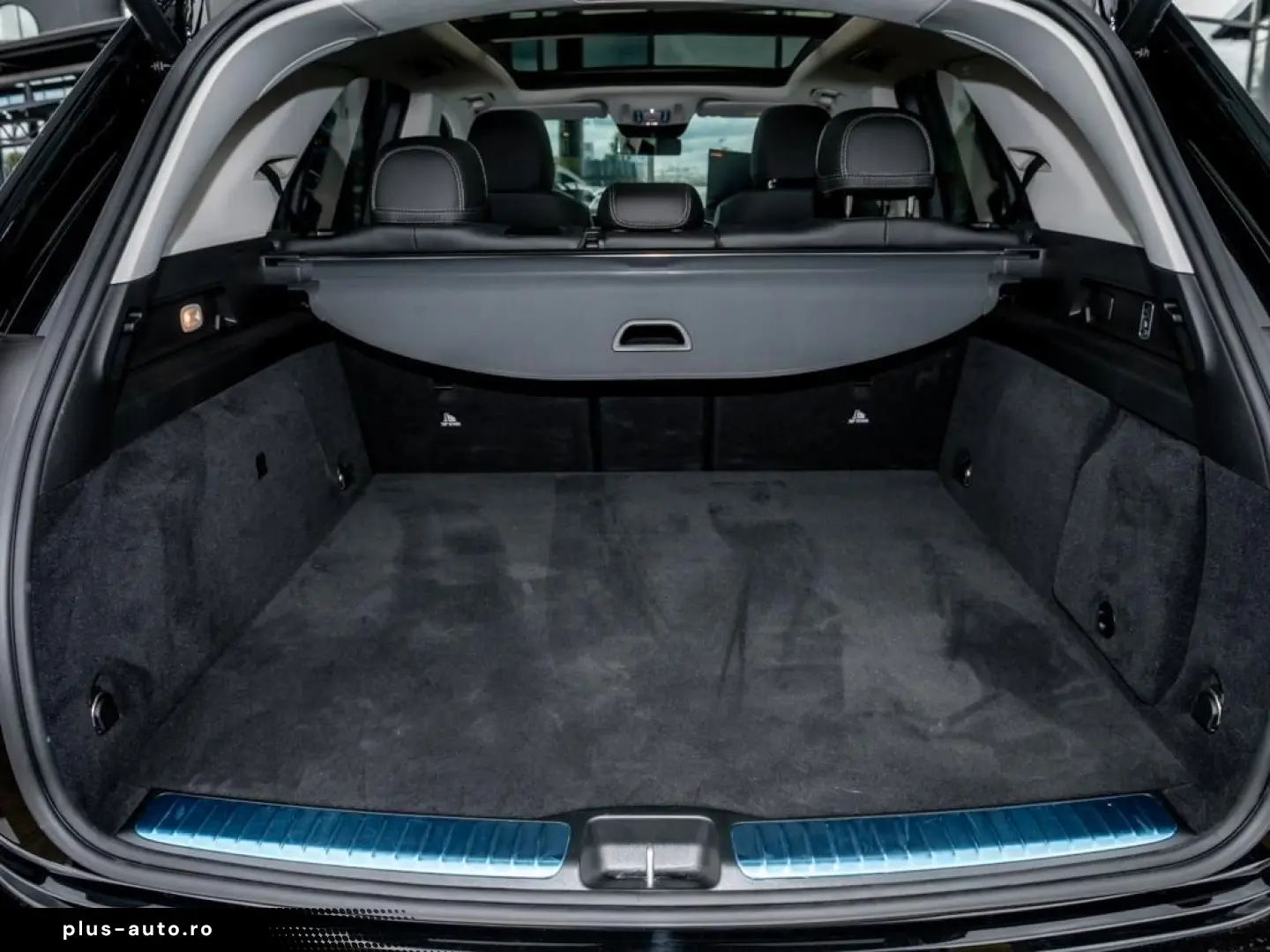 MERCEDES-BENZ GLE 350 de 4M AHK PANO BURMESTER 360