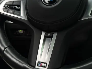 BMW M240i