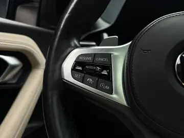 BMW M240i