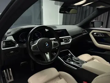BMW M240i