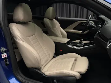 BMW M240i