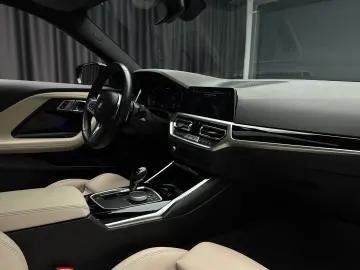 BMW M240i