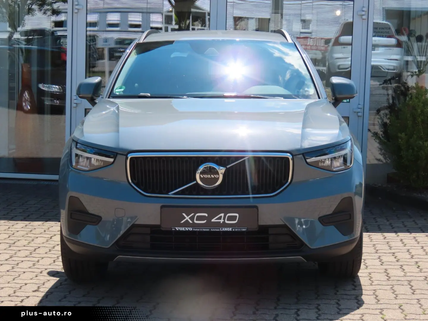 VOLVO XC40 T2 Essential (Winter-Paket; Soundsystem...)