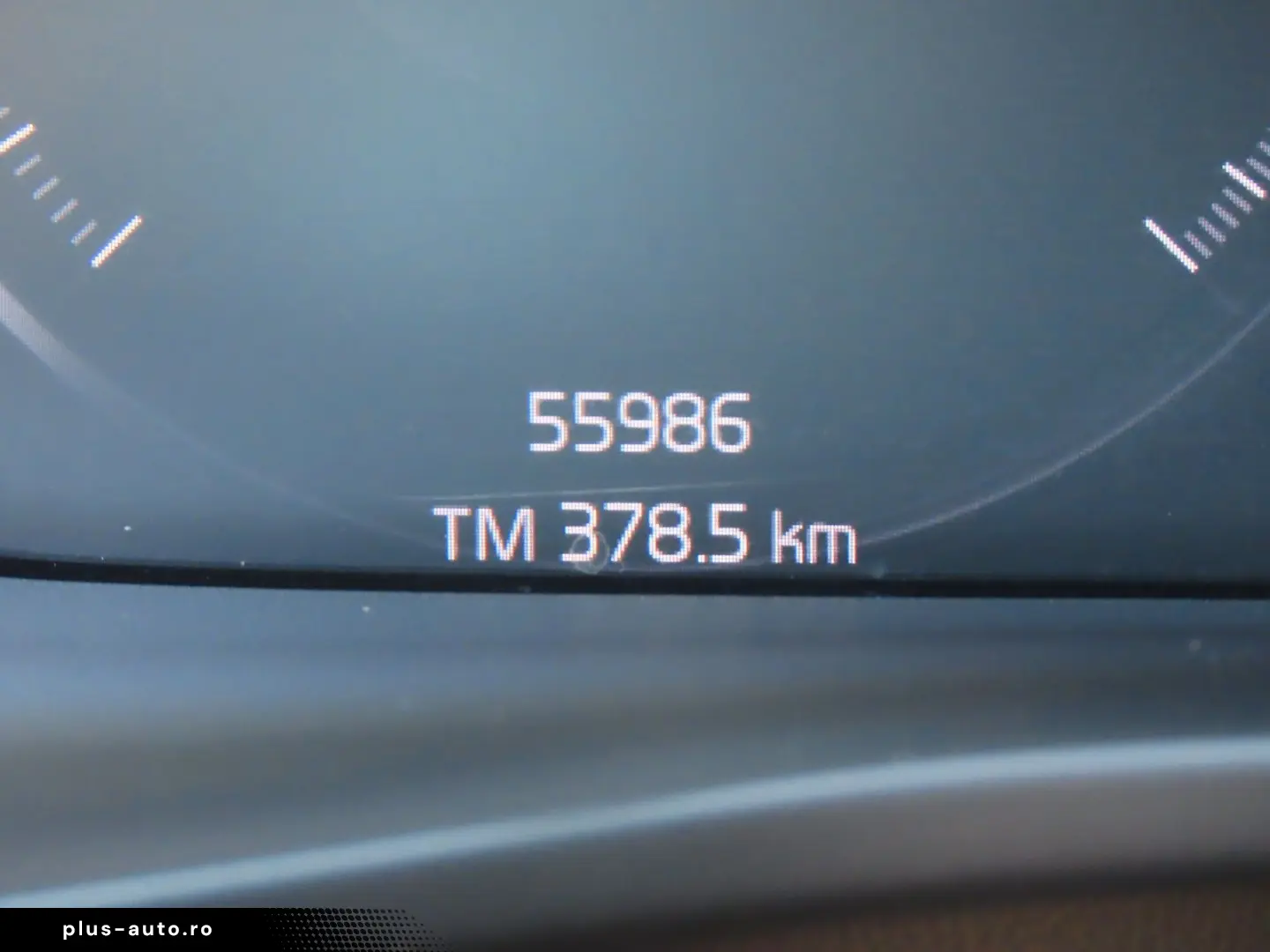 VOLVO XC40 T2 Essential (Winter-Paket; Soundsystem...)