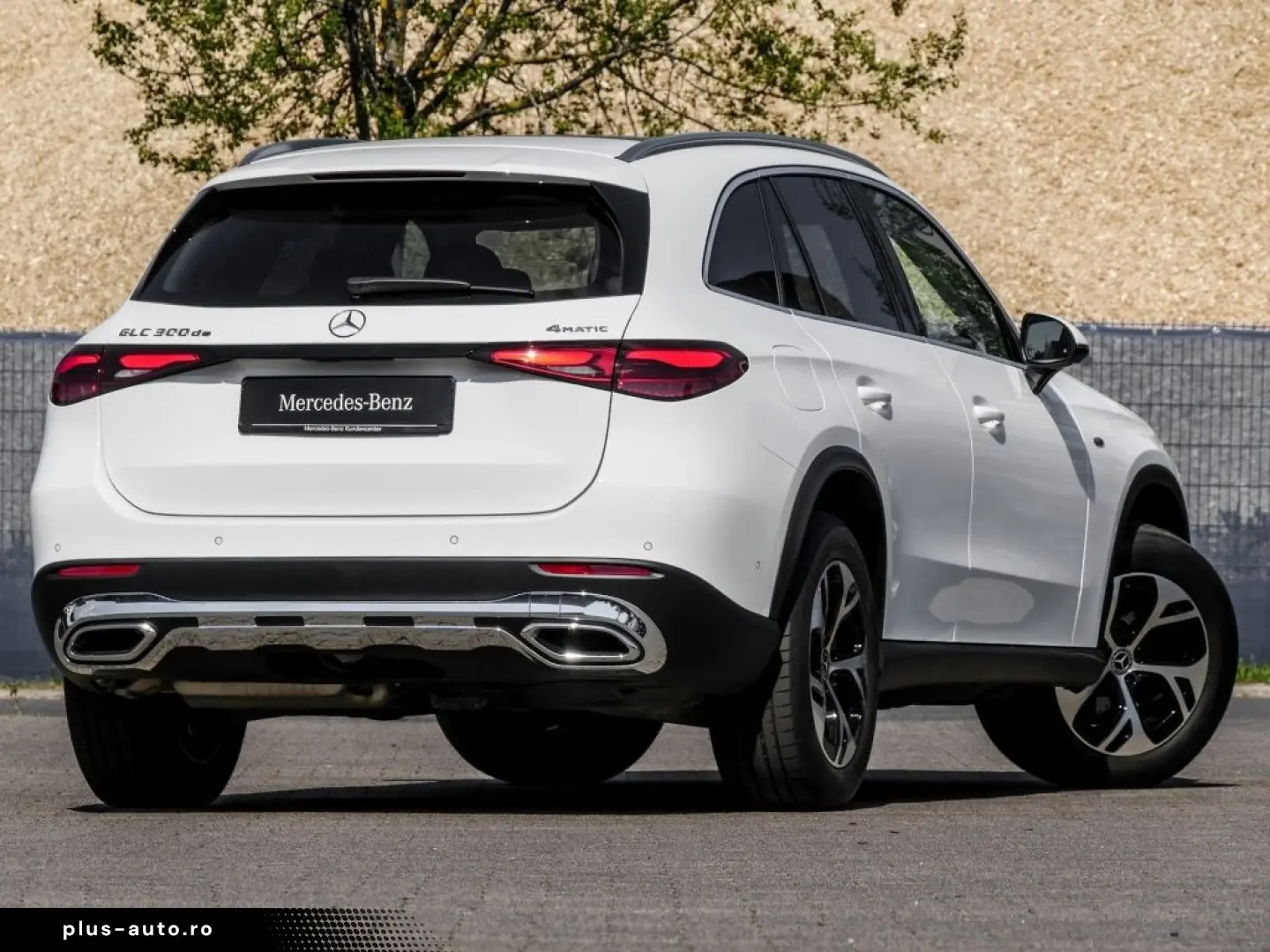 MERCEDES-BENZ GLC 300 de 4M