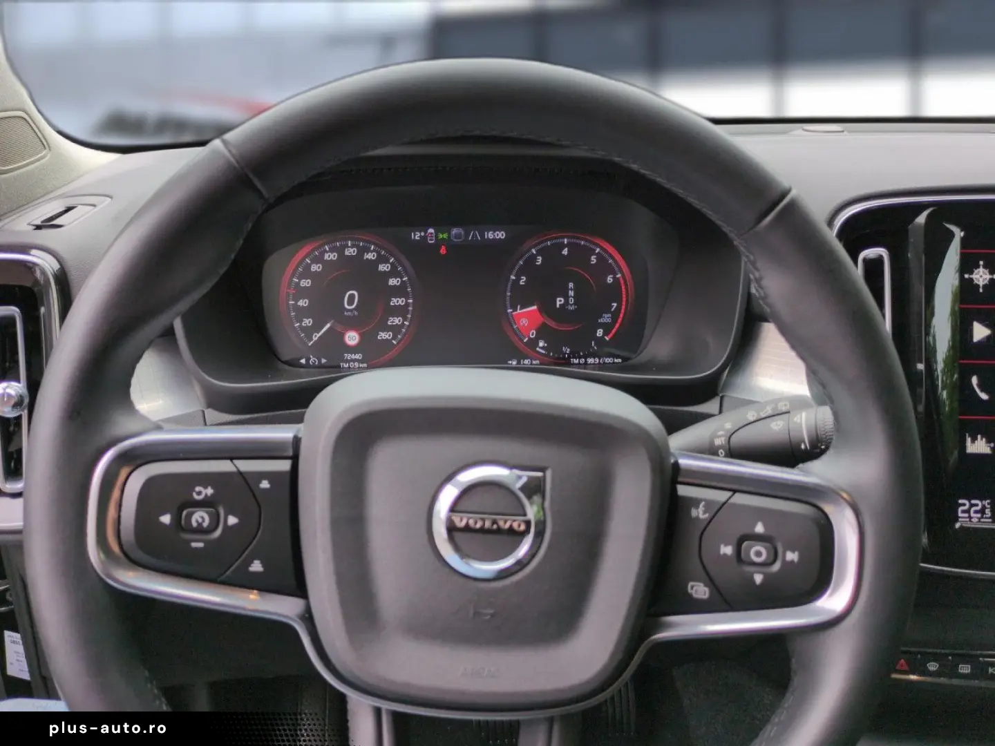 VOLVO XC40 T3 Momentum Pro 2WD Automatik Bluetooth LED