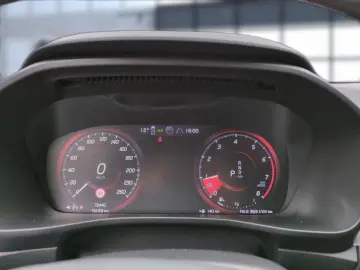 VOLVO XC40 T3 Momentum Pro 2WD Automatik Bluetooth LED