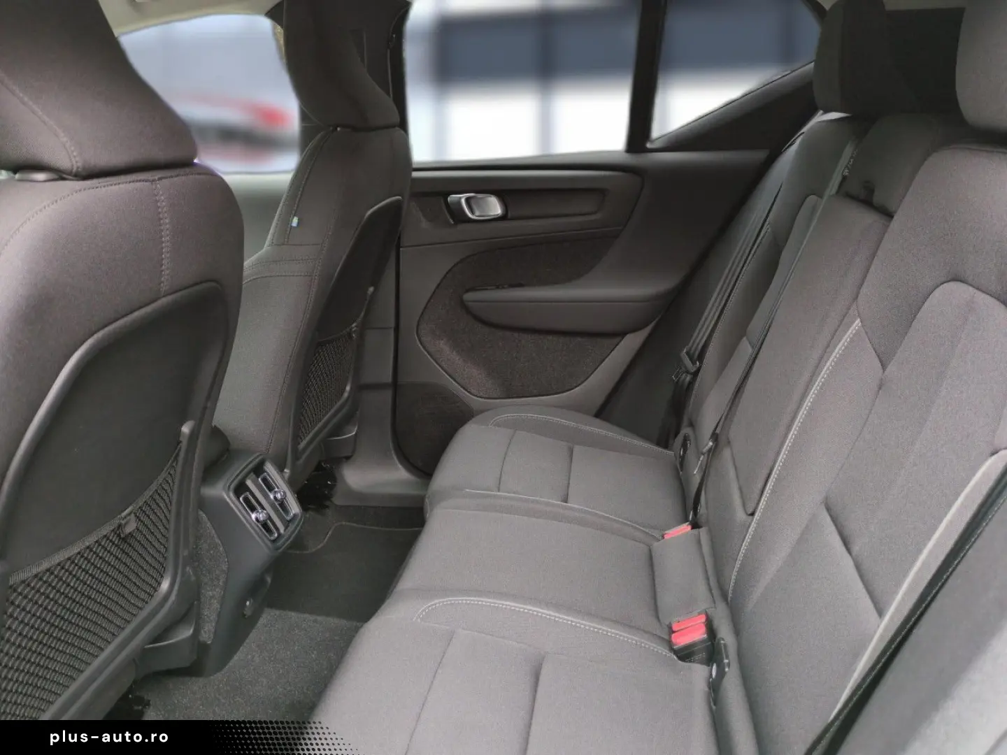 VOLVO XC40 T3 Momentum Pro 2WD Automatik Bluetooth LED