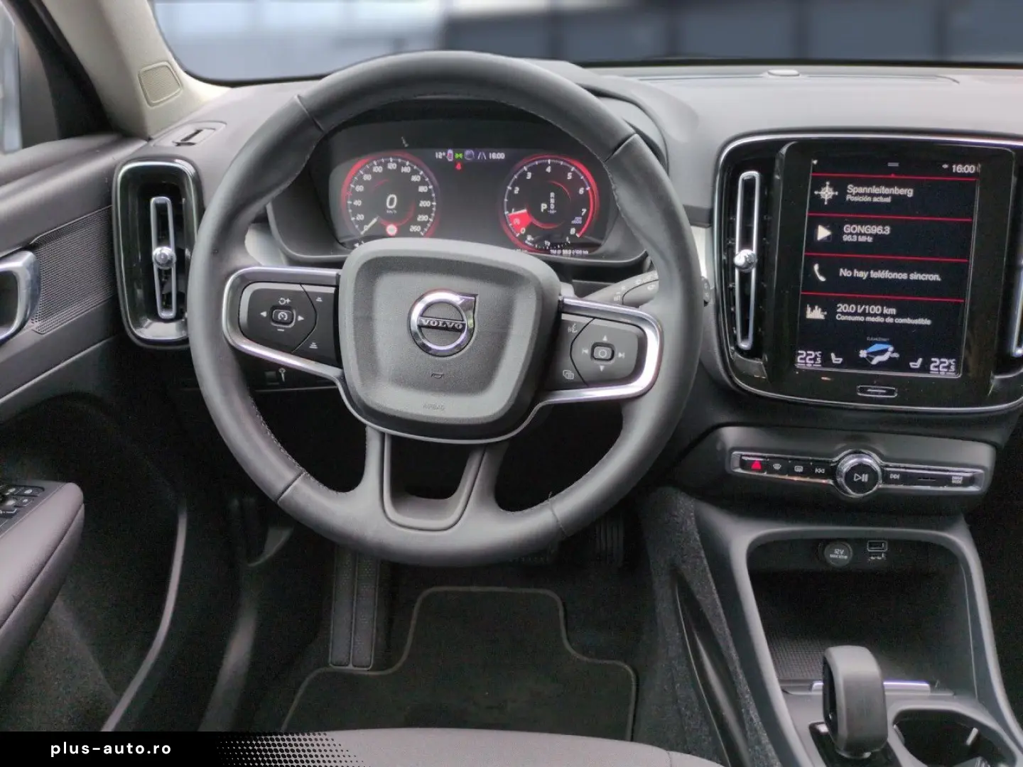 VOLVO XC40 T3 Momentum Pro 2WD Automatik Bluetooth LED