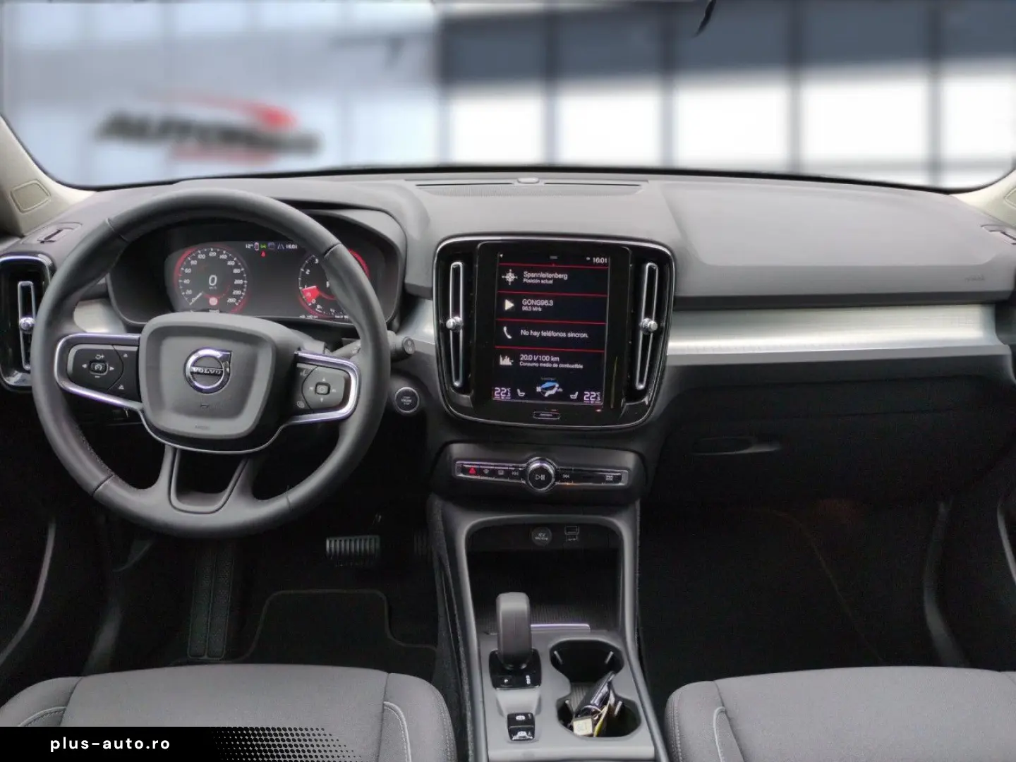 VOLVO XC40 T3 Momentum Pro 2WD Automatik Bluetooth LED