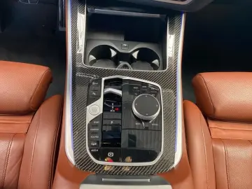 BMW X5 M60i xDrive Individual Pano AHK