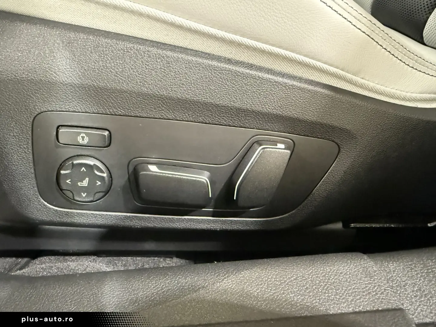 BMW M3 Competition xDrive 360 HUD DAProf ACC H&K Carbon