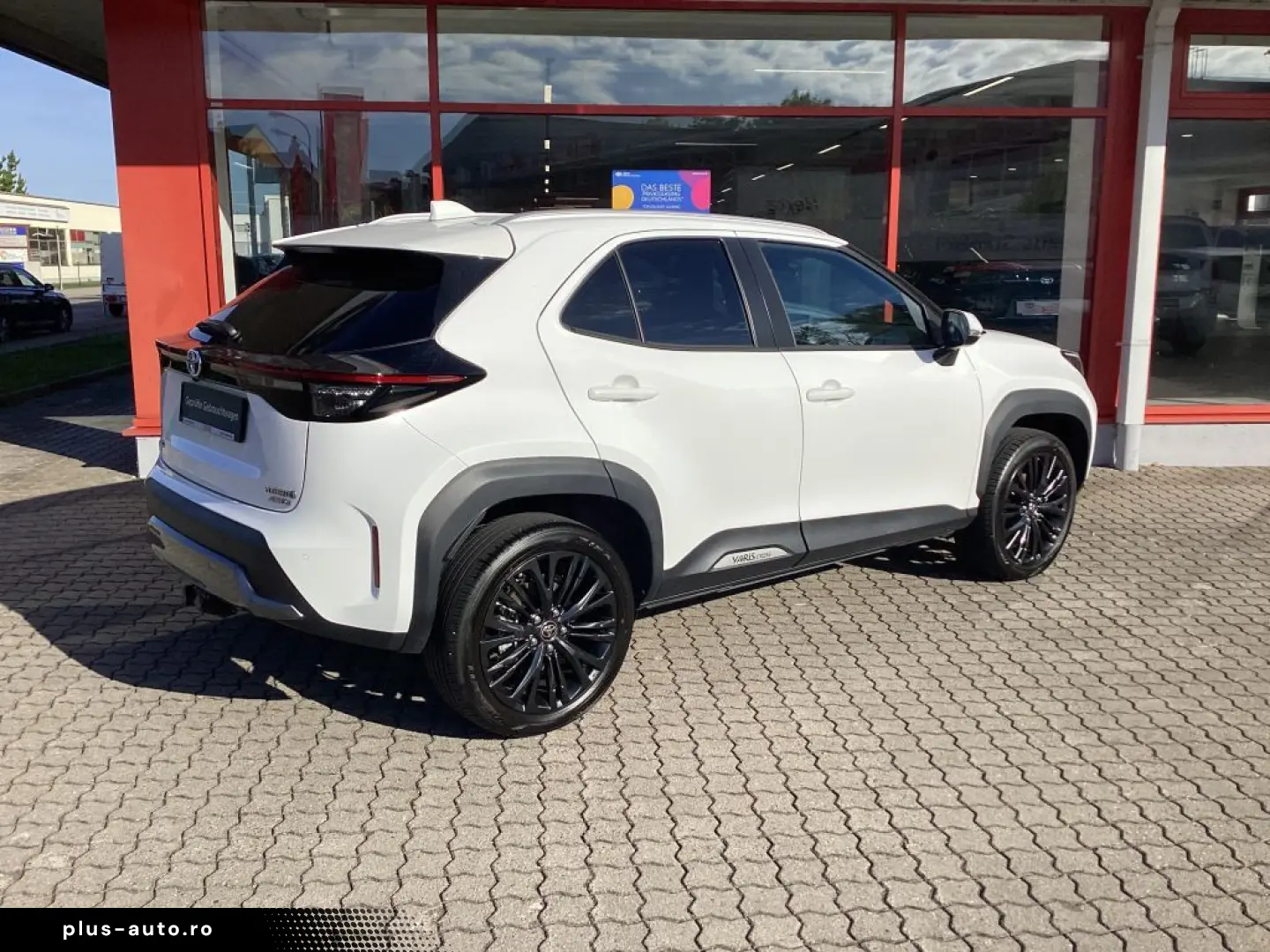 TOYOTA Yaris Cross Hybrid 1.5 VVT-i Adventure Allrad-An