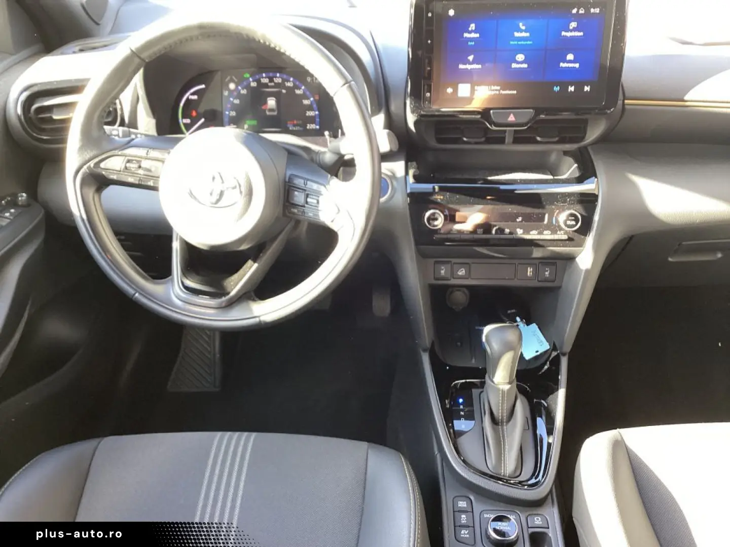 TOYOTA Yaris Cross Hybrid 1.5 VVT-i Adventure Allrad-An