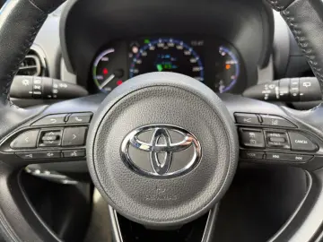 TOYOTA Yaris Cross Hybrid 1.5 AWD-i Adventure  HUD JBL