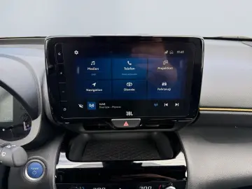 TOYOTA Yaris Cross Hybrid 1.5 AWD-i Adventure  HUD JBL