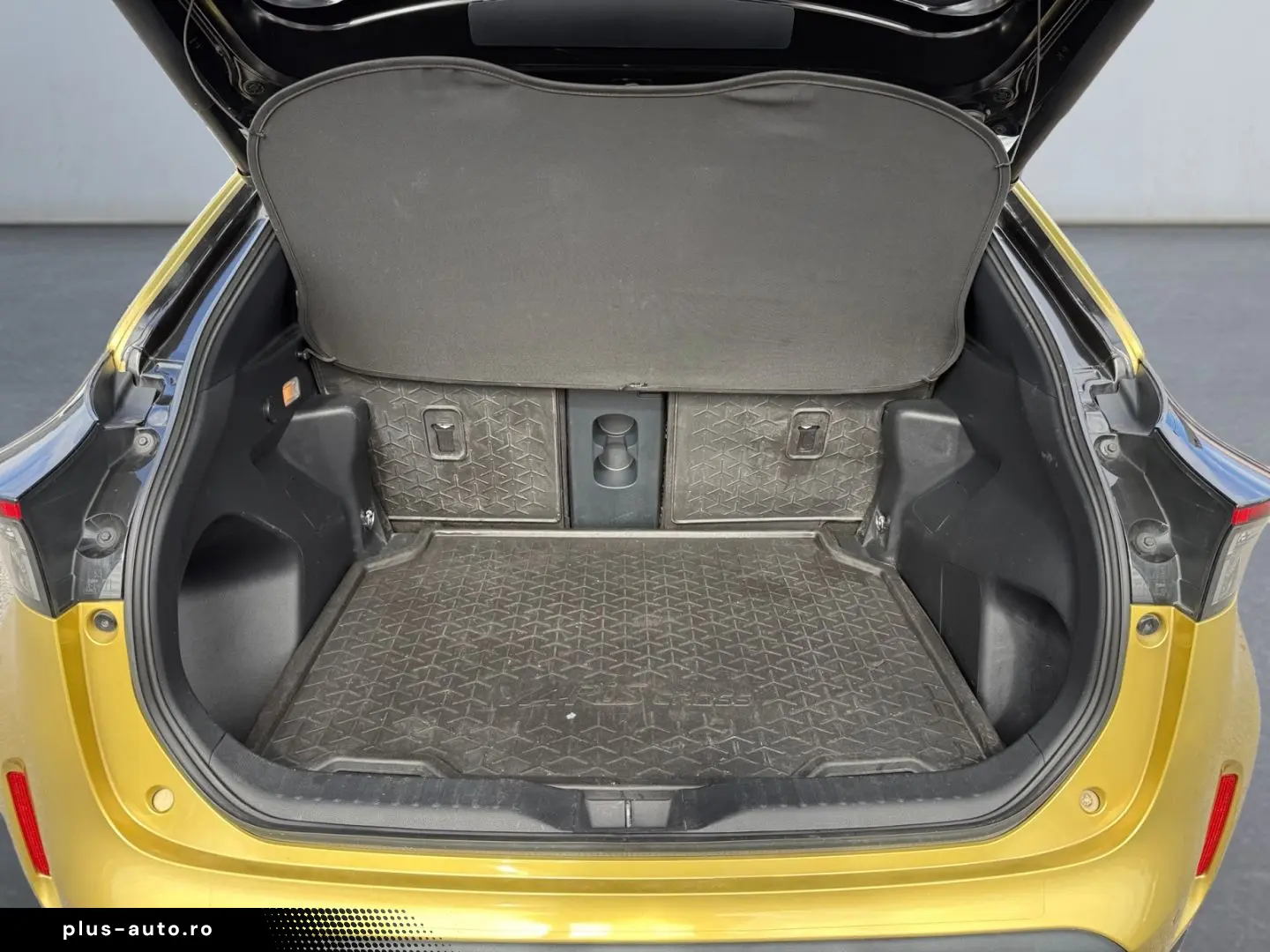 TOYOTA Yaris Cross Hybrid 1.5 AWD-i Adventure  HUD JBL