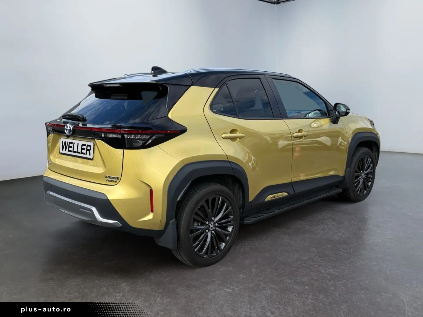 TOYOTA Yaris Cross Hybrid 1.5 AWD-i Adventure  HUD JBL
