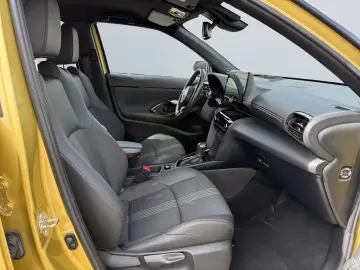 TOYOTA Yaris Cross Hybrid 1.5 AWD-i Adventure  HUD JBL