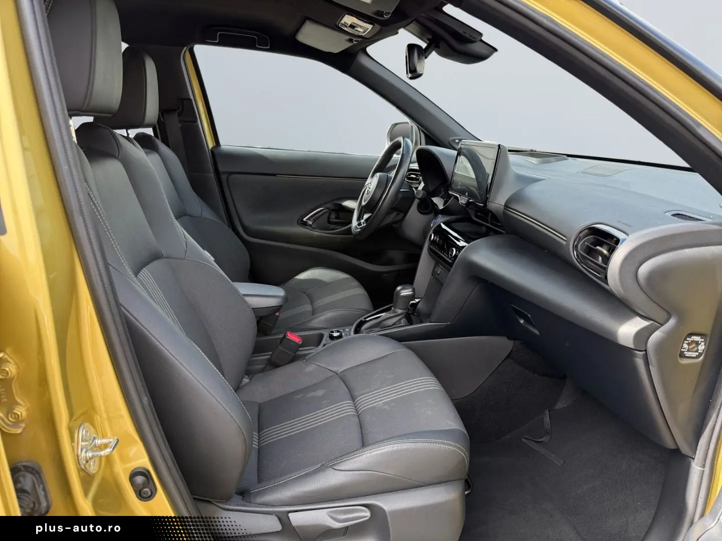 TOYOTA Yaris Cross Hybrid 1.5 AWD-i Adventure  HUD JBL