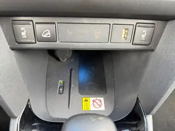 TOYOTA Yaris Cross Hybrid 1.5 AWD-i Adventure  HUD JBL