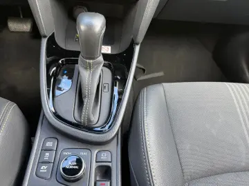 TOYOTA Yaris Cross Hybrid 1.5 AWD-i Adventure  HUD JBL