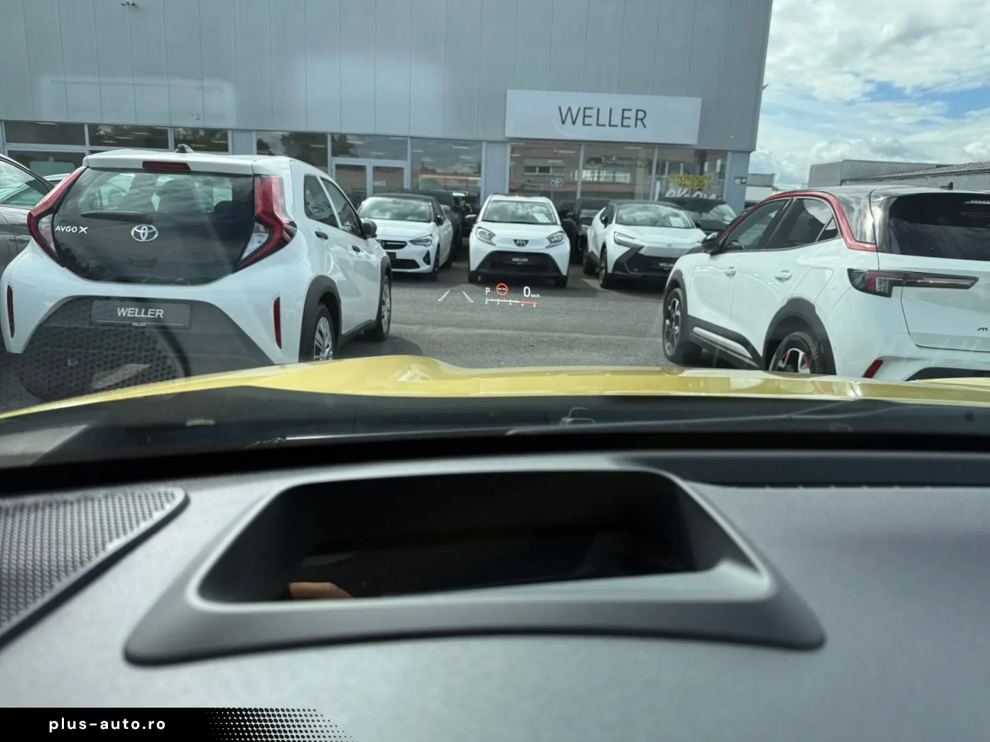 TOYOTA Yaris Cross Hybrid 1.5 AWD-i Adventure  HUD JBL