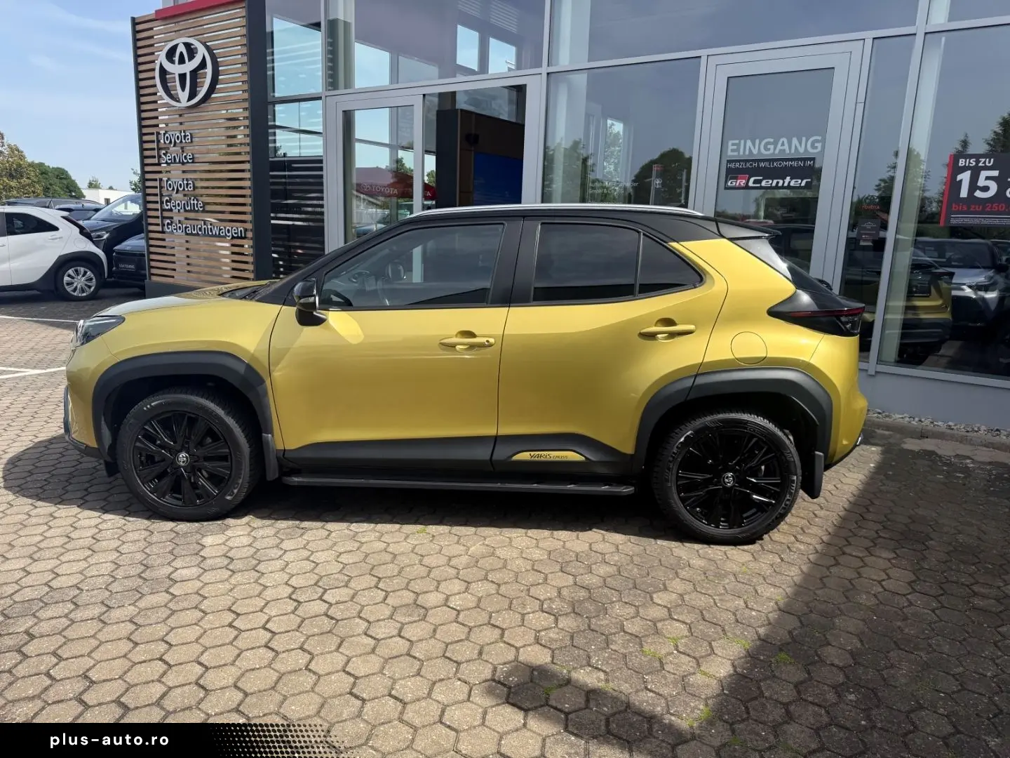 TOYOTA Yaris Cross Hybrid AWD-i Adventure 4X4 AHK Dashc