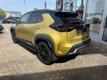 TOYOTA Yaris Cross Hybrid AWD-i Adventure 4X4 AHK Dashc