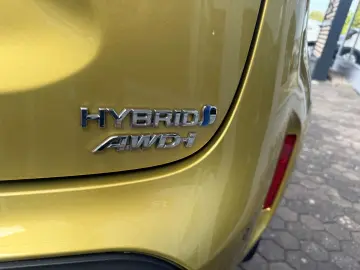 TOYOTA Yaris Cross Hybrid AWD-i Adventure 4X4 AHK Dashc