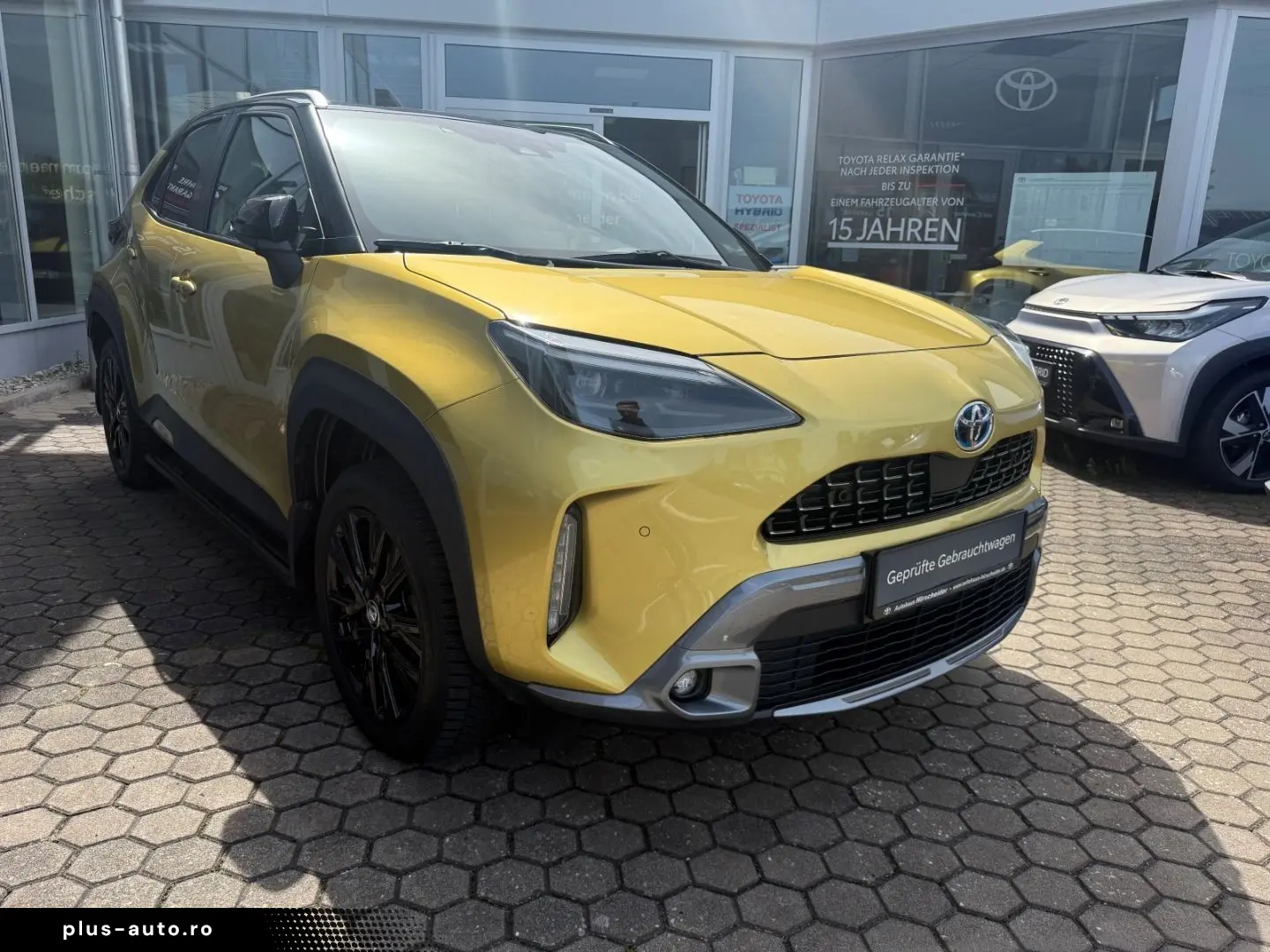 TOYOTA Yaris Cross Hybrid AWD-i Adventure 4X4 AHK Dashc