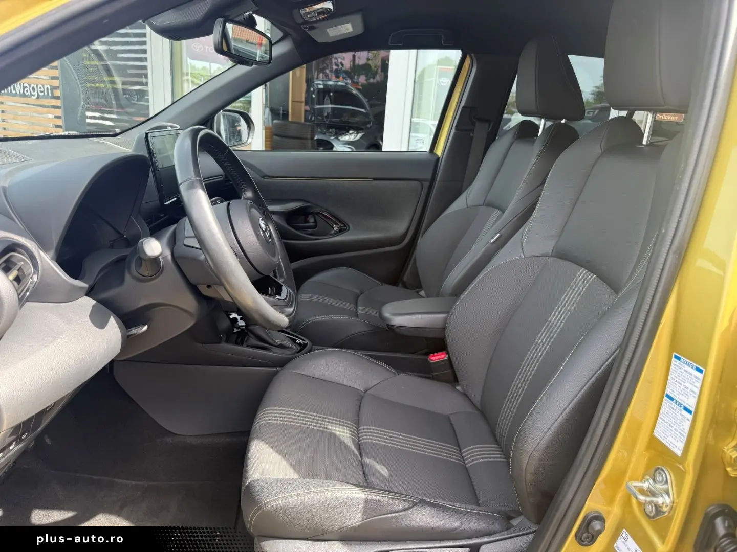 TOYOTA Yaris Cross Hybrid AWD-i Adventure 4X4 AHK Dashc