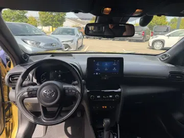 TOYOTA Yaris Cross Hybrid AWD-i Adventure 4X4 AHK Dashc