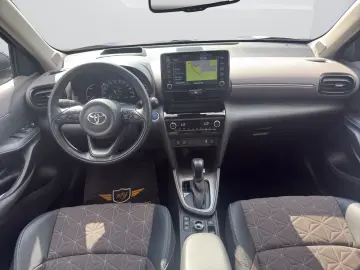 TOYOTA Yaris Cross Elegant AWD MATRIX 360  ACC PANO TWW