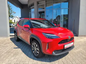 TOYOTA Yaris Cross 1.5l Hybrid Style Allrad 130PS AHK