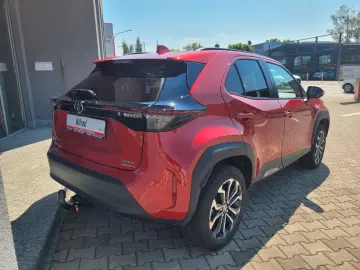 TOYOTA Yaris Cross 1.5l Hybrid Style Allrad 130PS AHK